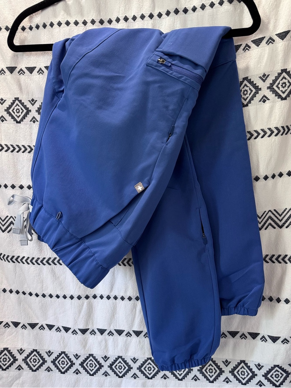FIGS Royal blue 15 pocket scrub pants women’s size XS special edition figs